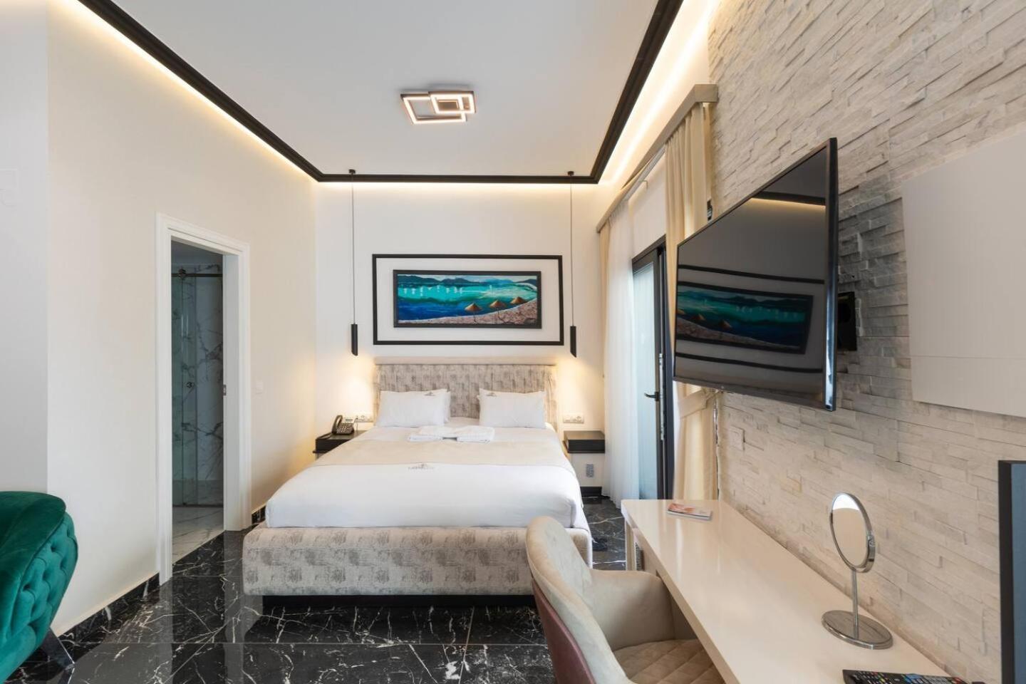 Lazar Lux Suites - Ammoudara Amoudara  Room photo